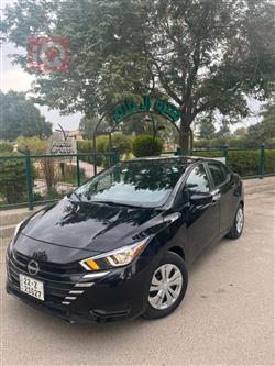 نيسان فيرسا